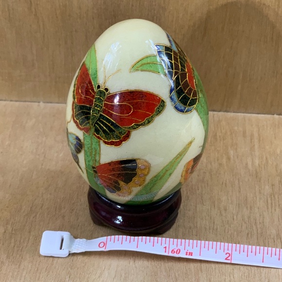 Butterfly Porcelain Egg With Case - Picture 7 of 8